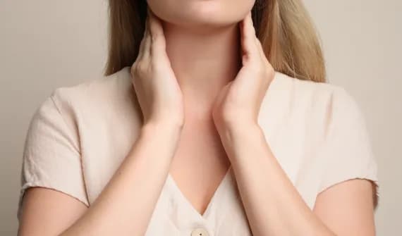 Podwyższony poziom tarczycy – przyczyny, objawy i skuteczne metody leczenia