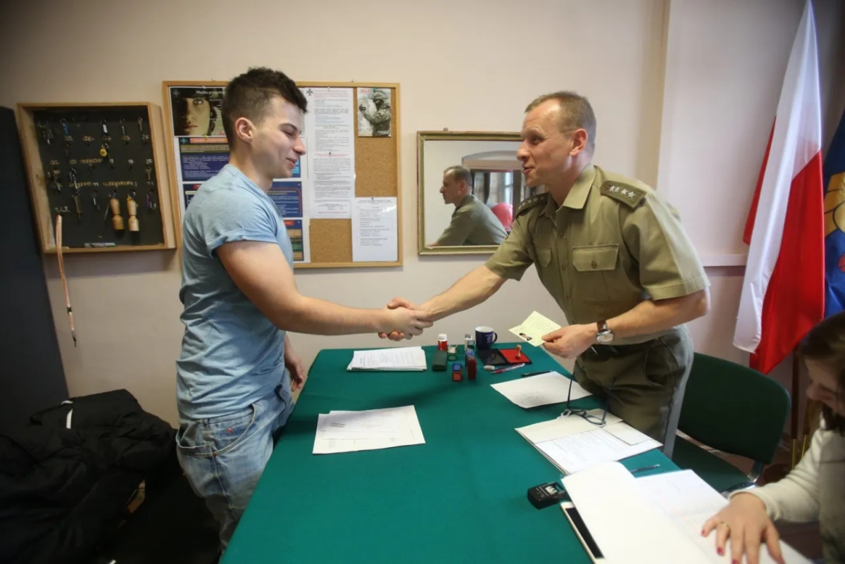 Jakie badania lekarskie do wojska na zawodowego? Wszystko, co musisz wiedzieć!