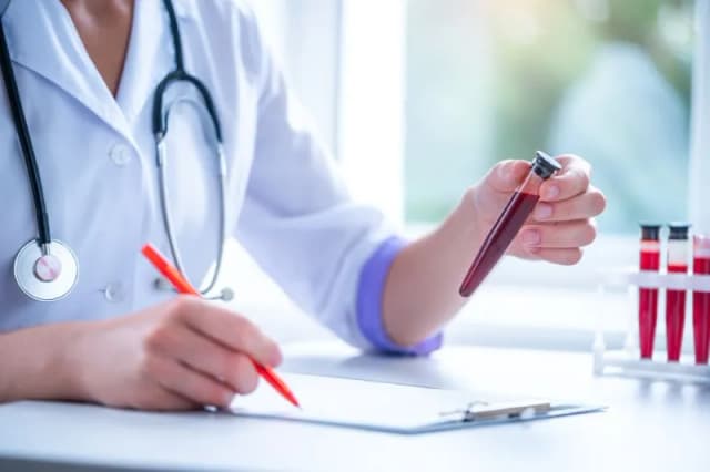 Co oznacza OB w badaniu krwi? Ważne informacje o stanie zdrowia